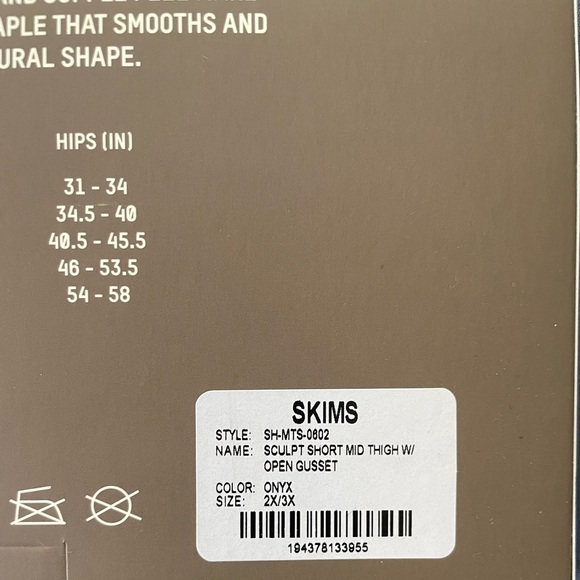 NWT Skims Sculpting Short Mid Thigh - Picture 2 of 5